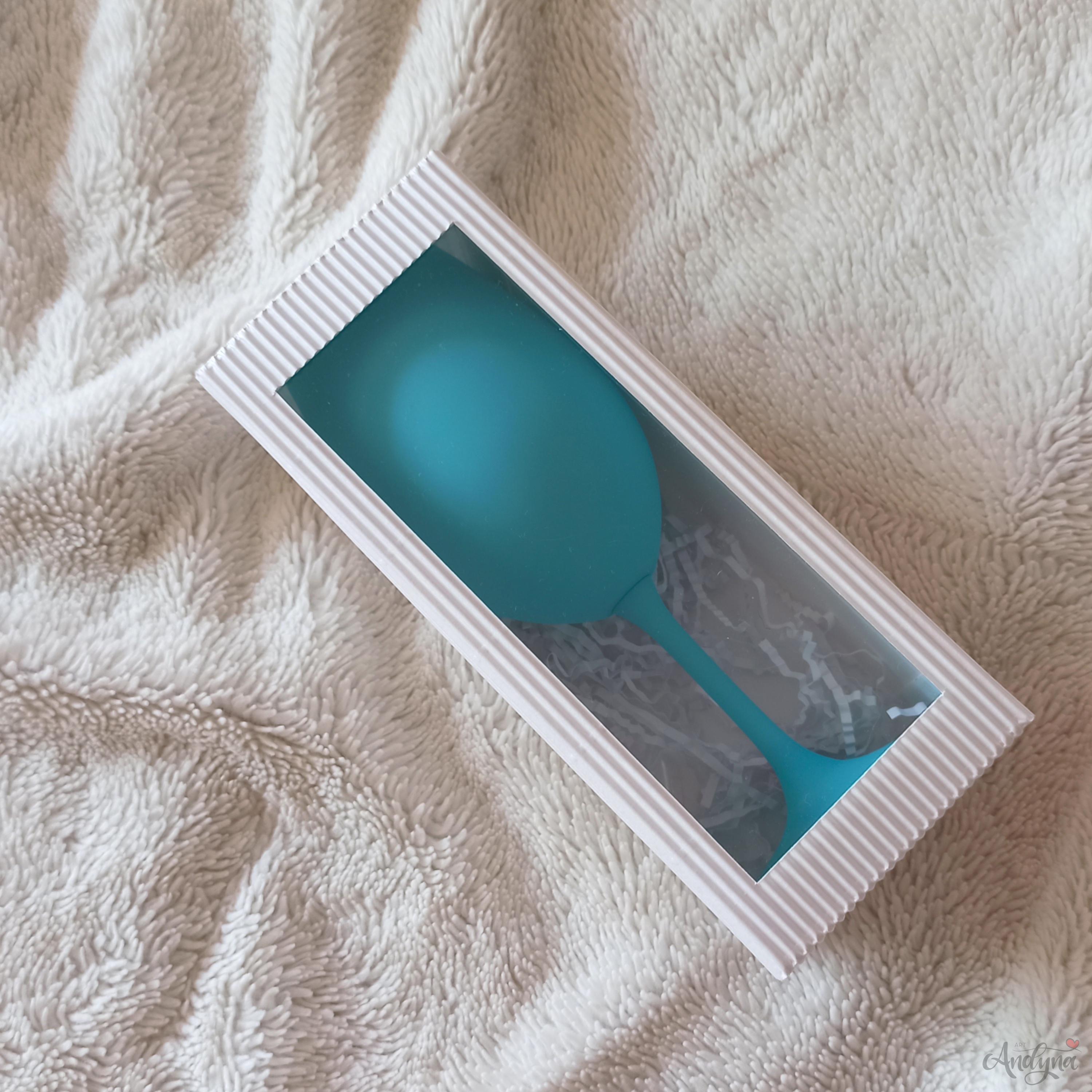 Tyrkysová Kolorka Paní Božská