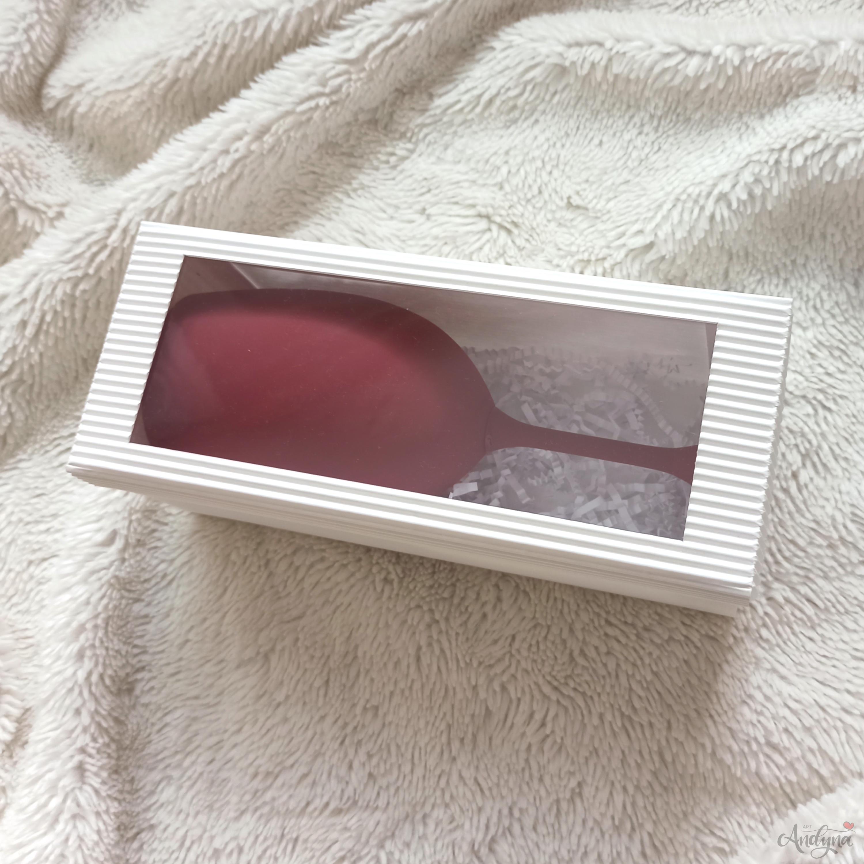 Červená Kolorka Dávej, vínečko, holala, budu z tebe ožralá!