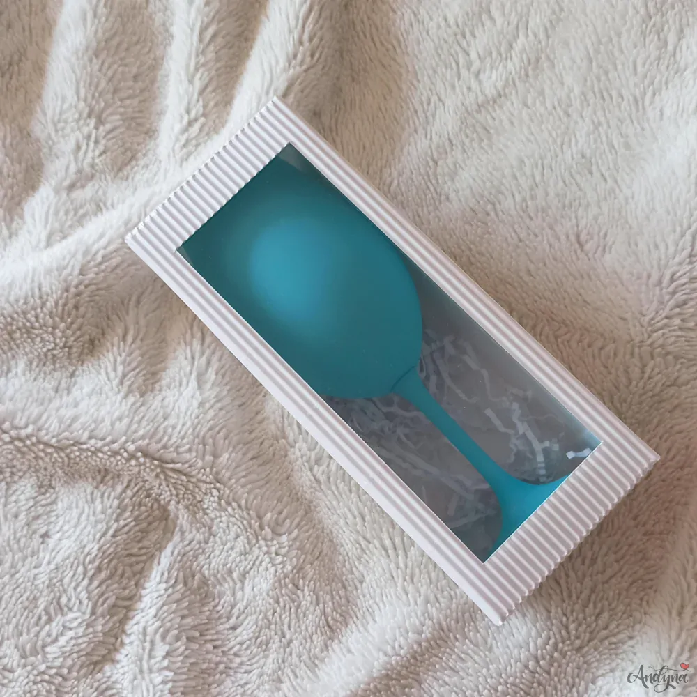 Tyrkysová Kolorka Nejsem šílená, jen trochu jeblá.