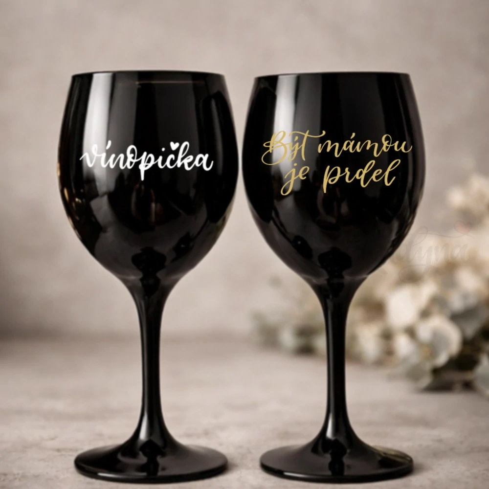 🖤 Být mámou je prdel & vínopička – černá limitovaná edice