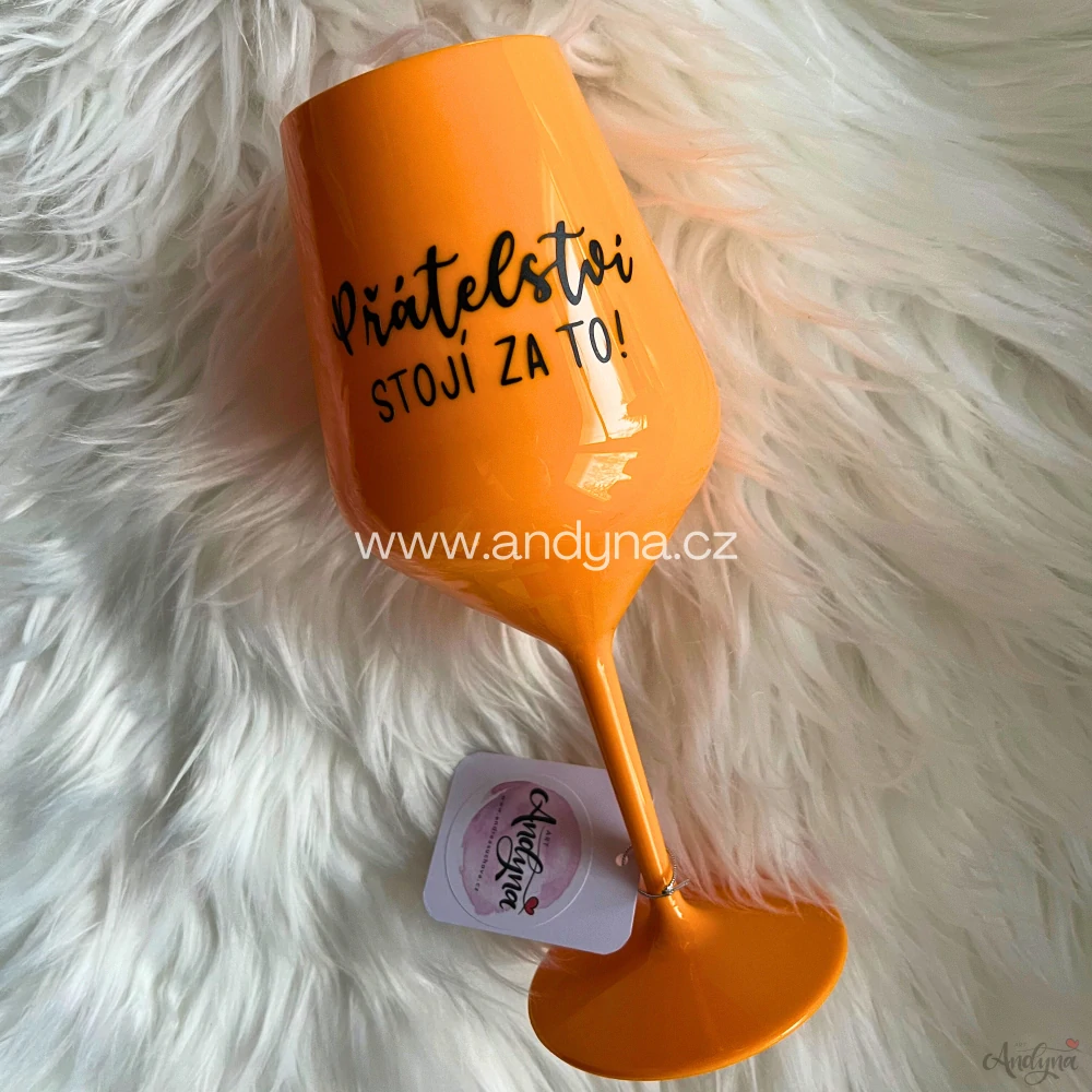 Bílá plastová sklenka na víno - POTISK NA PŘÁNÍ