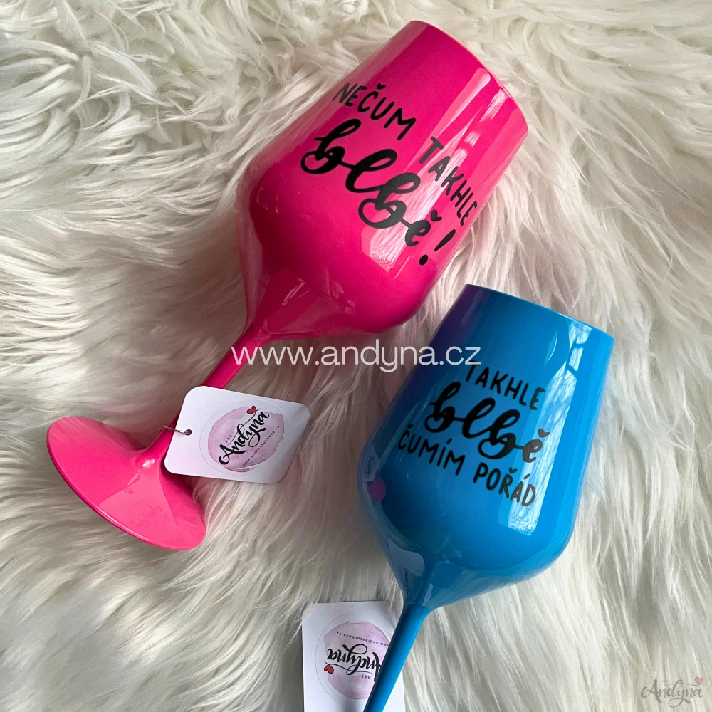 Čirá plastová sklenka na víno - POTISK NA PŘÁNÍ